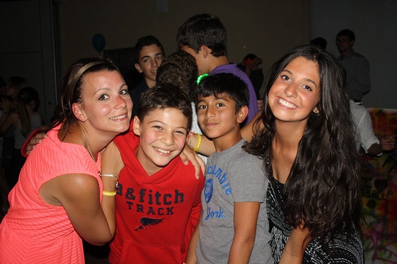 Village Camps International Summer Camp Leysin, Switzerland 2026-08-12 https://www.villagecamps.com/journals_admin/images/687-21-prommm (193).jpg